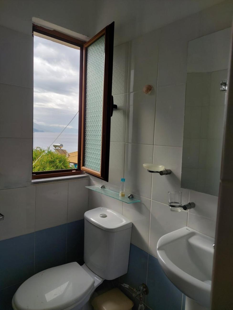 Qeparo Antonio Rooms Екстериор снимка